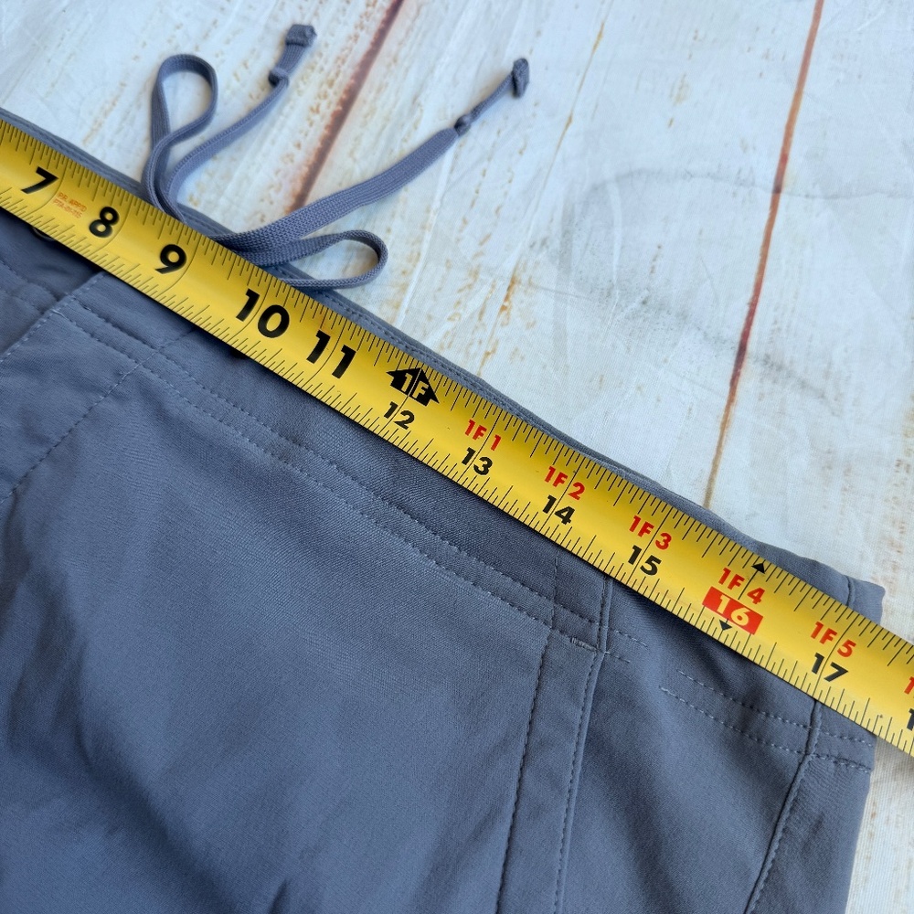 Columbia | Anytime‎ Outdoor Capri Pants | Women’s Size 14 | Gray - Picture 8 of 11